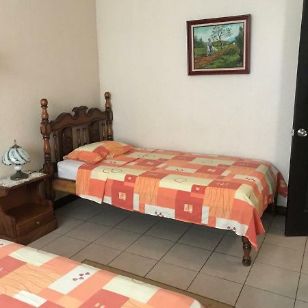 לינה וארוחת בוקר Desamparados  Casa Del Suizo מראה חיצוני תמונה