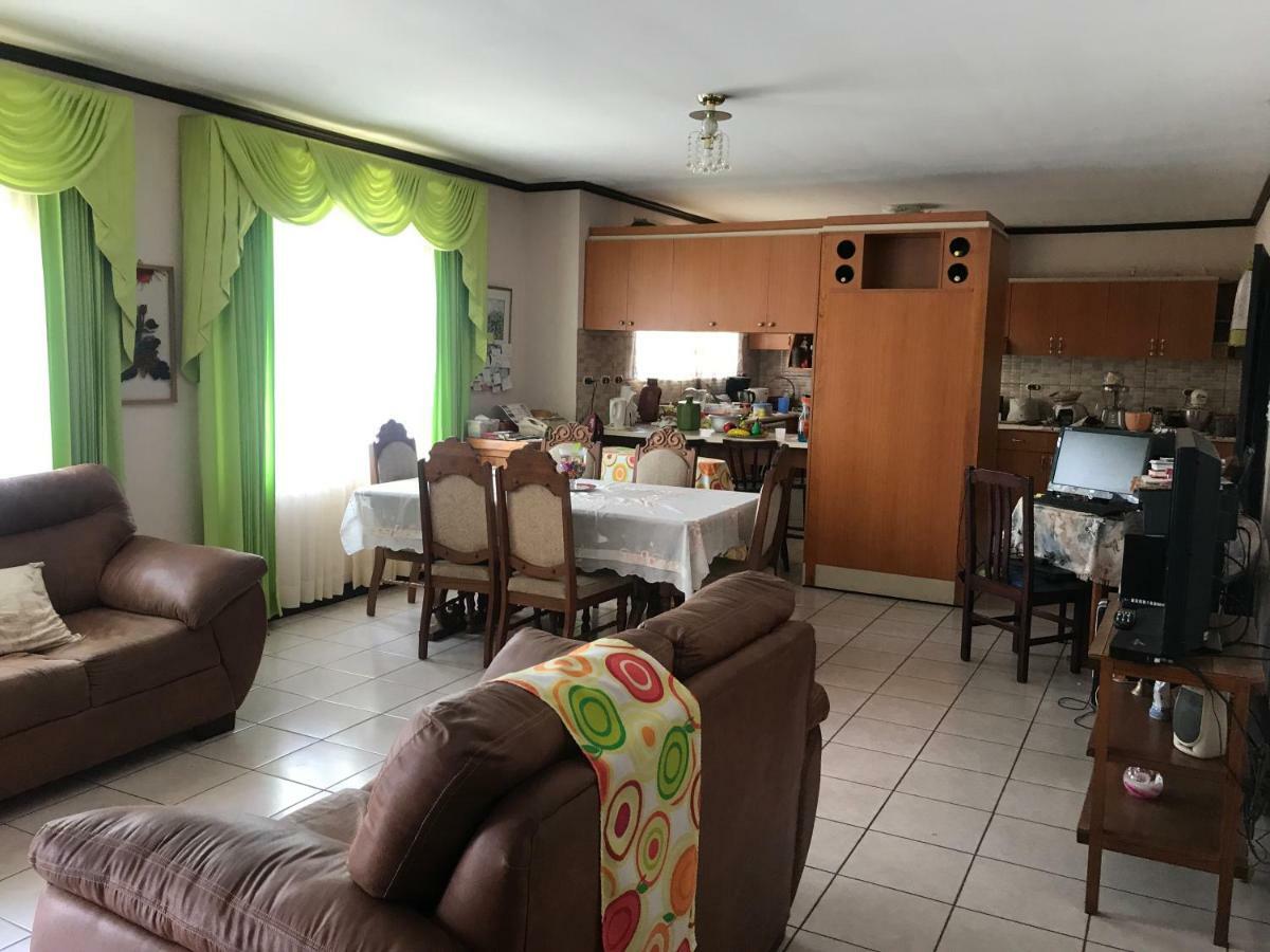 לינה וארוחת בוקר Desamparados  Casa Del Suizo מראה חיצוני תמונה