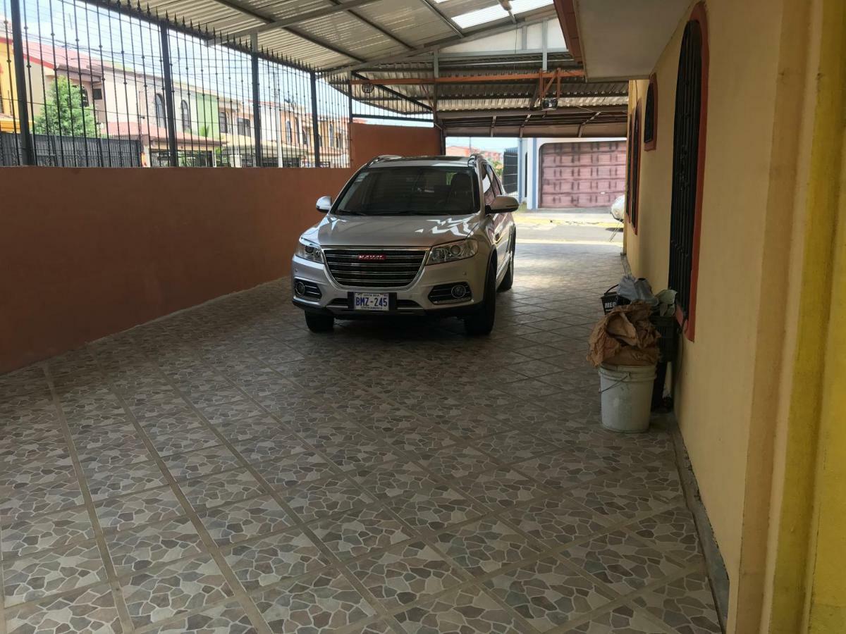 לינה וארוחת בוקר Desamparados  Casa Del Suizo מראה חיצוני תמונה