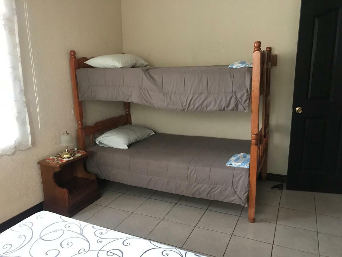 לינה וארוחת בוקר Desamparados  Casa Del Suizo מראה חיצוני תמונה