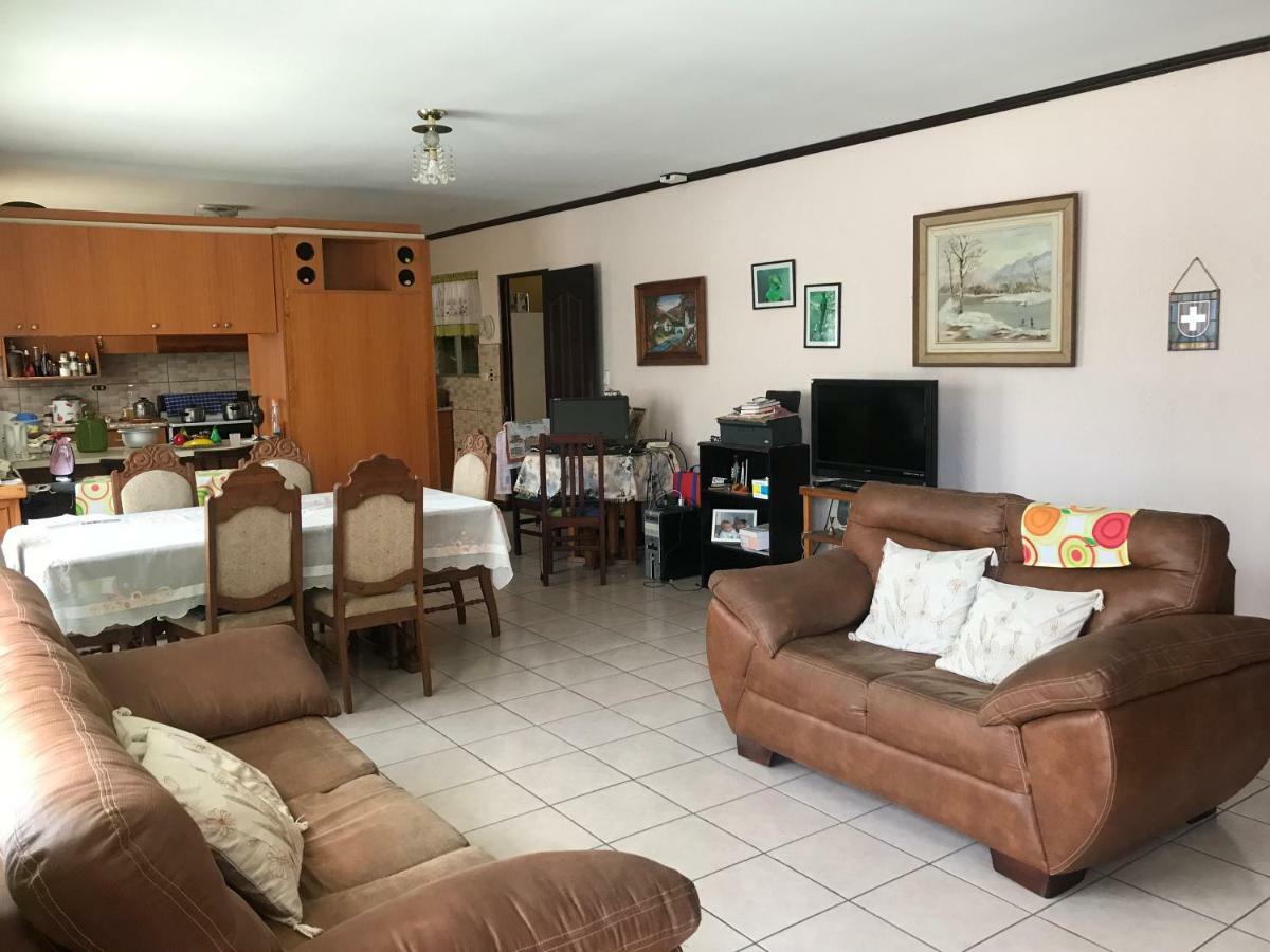 לינה וארוחת בוקר Desamparados  Casa Del Suizo מראה חיצוני תמונה